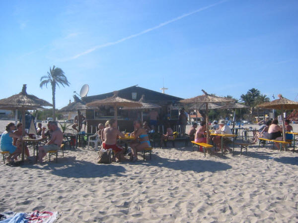 lazeniabeachbar.jpg